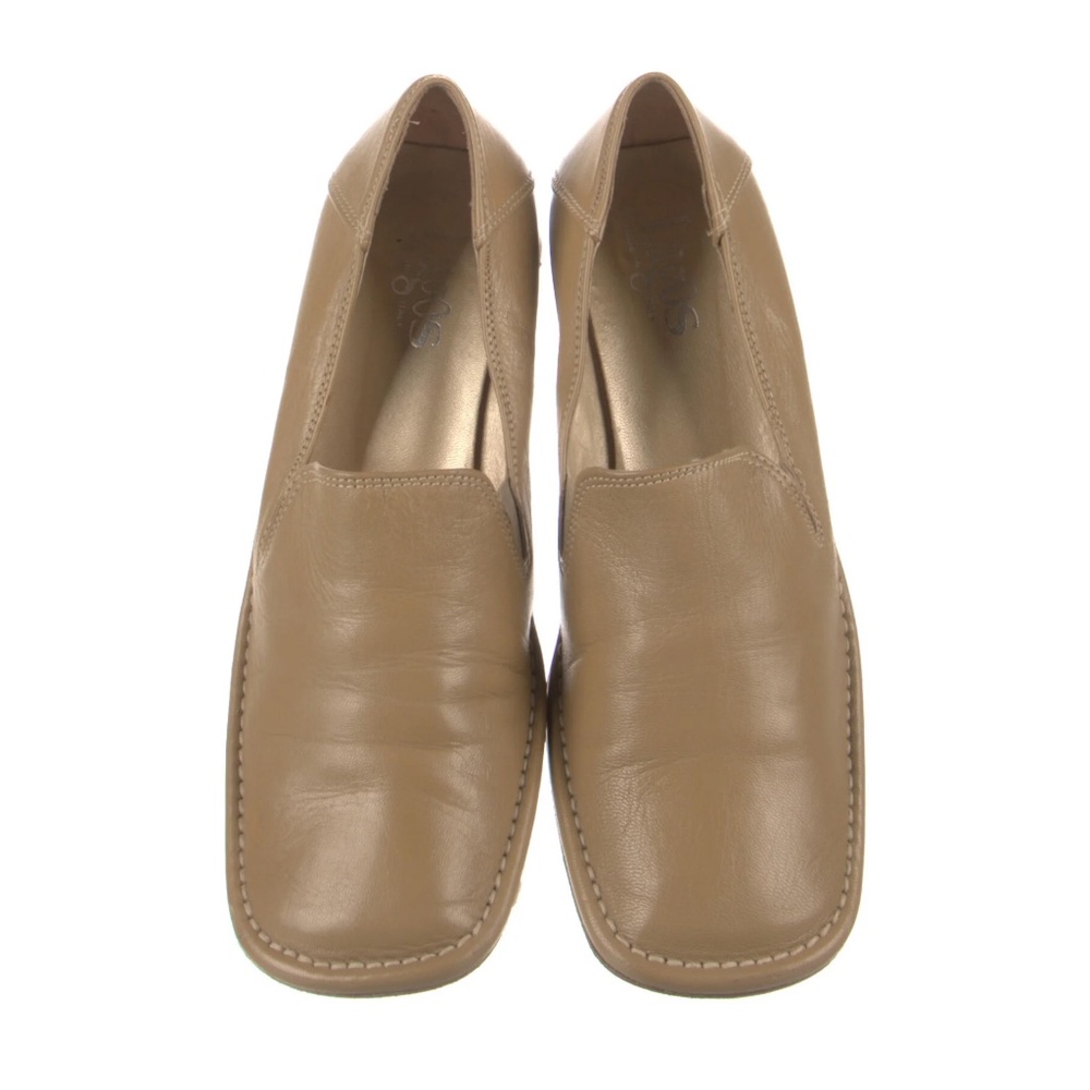 Lagos Leather Pumps